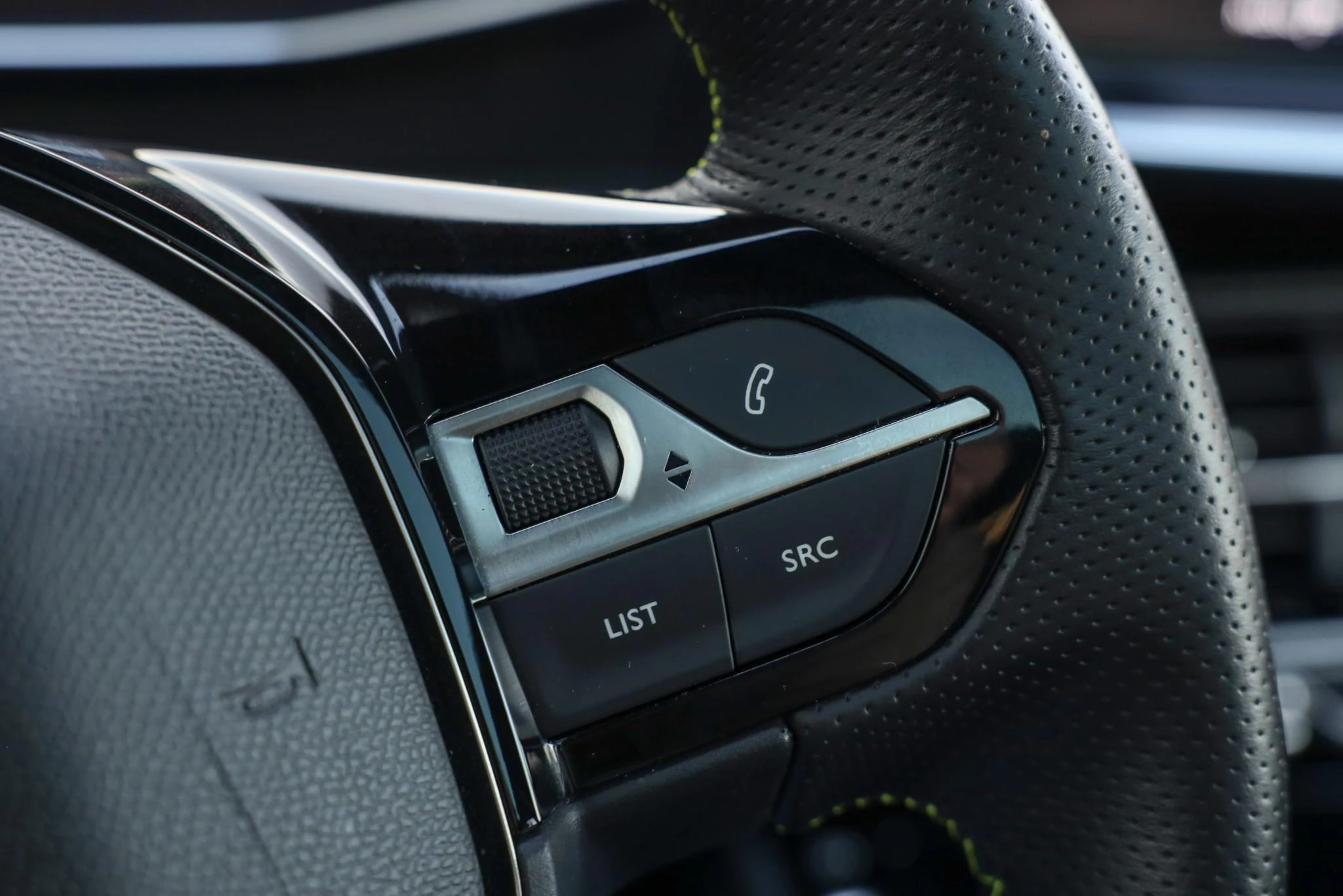 Hoofdafbeelding Peugeot e-208