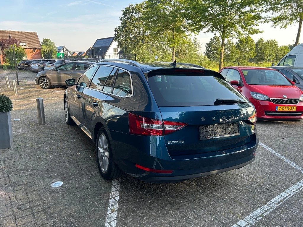 Hoofdafbeelding Škoda Superb