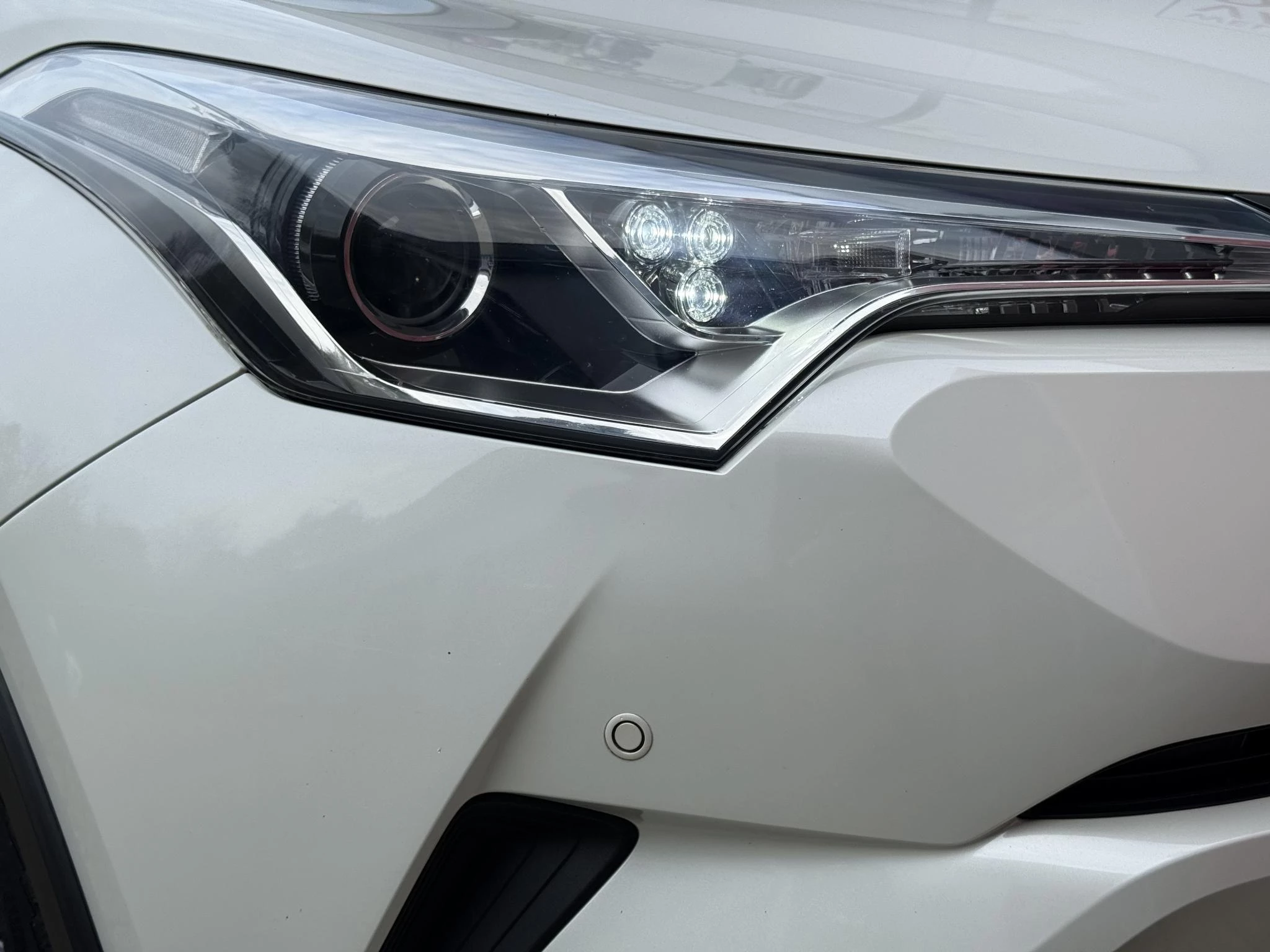 Hoofdafbeelding Toyota C-HR