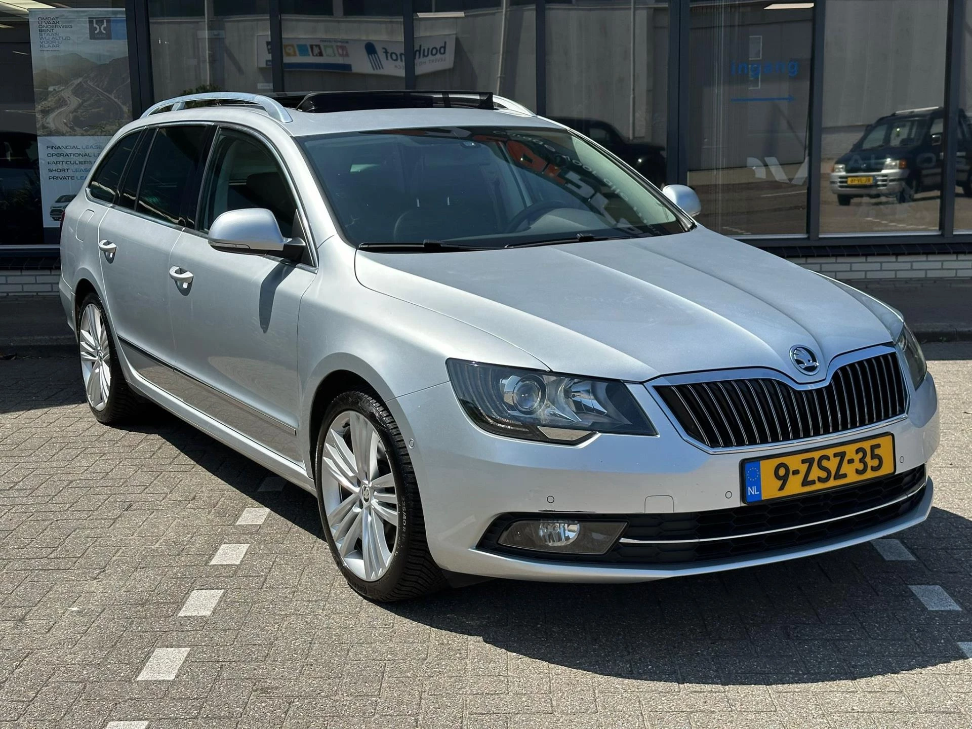 Hoofdafbeelding Škoda Superb