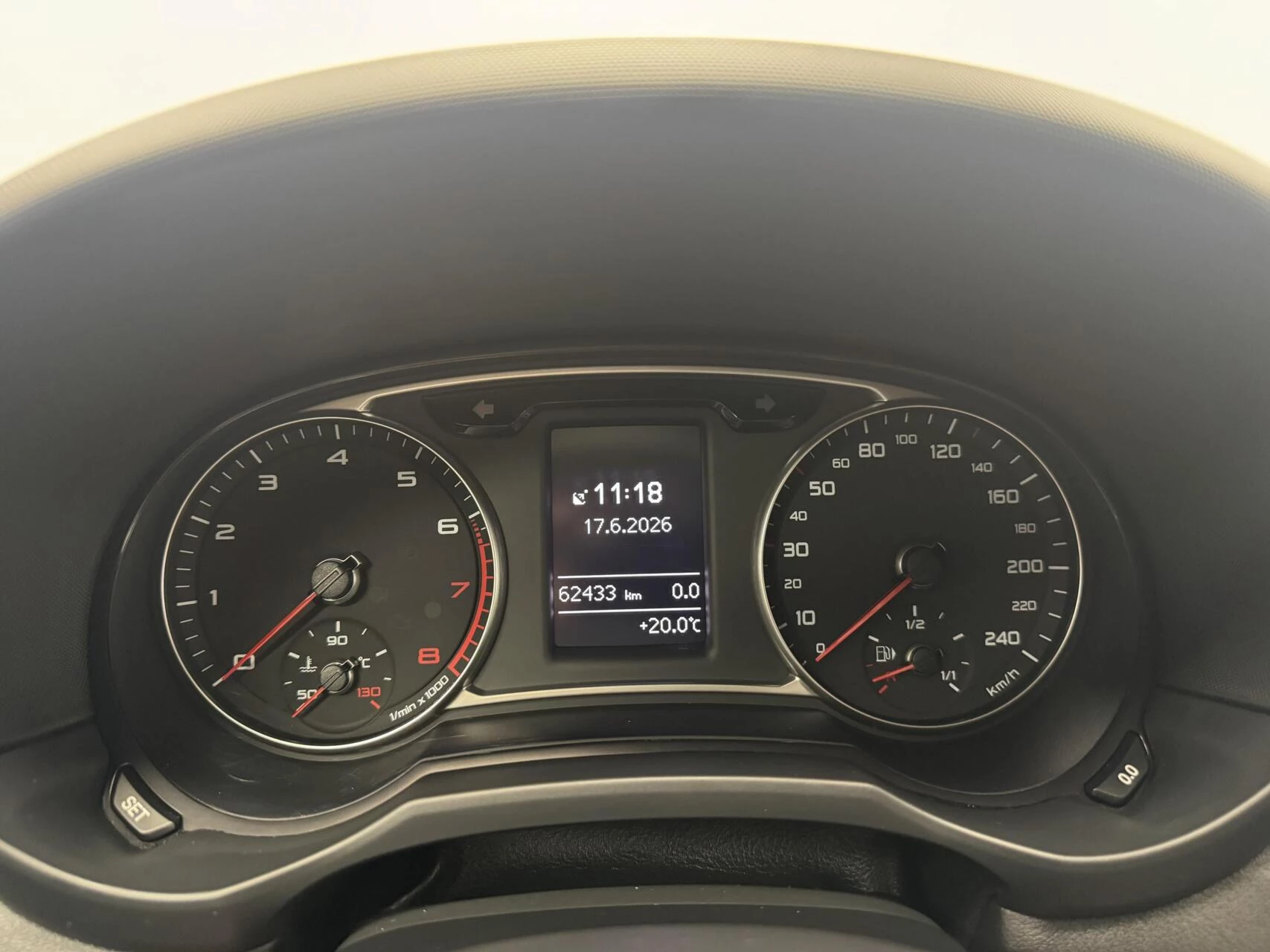 Hoofdafbeelding Audi 1.0 TFSi S-Line Airco-Navigatie-Cr.contr-Lm17''velgen