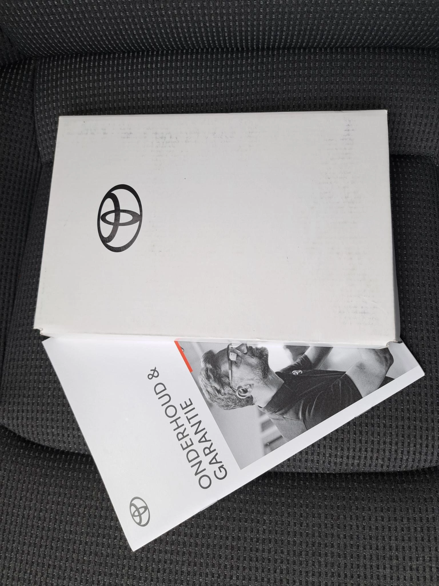 Hoofdafbeelding Toyota bZ4X