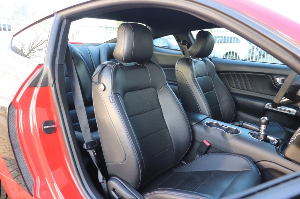 Hoofdafbeelding Ford Mustang