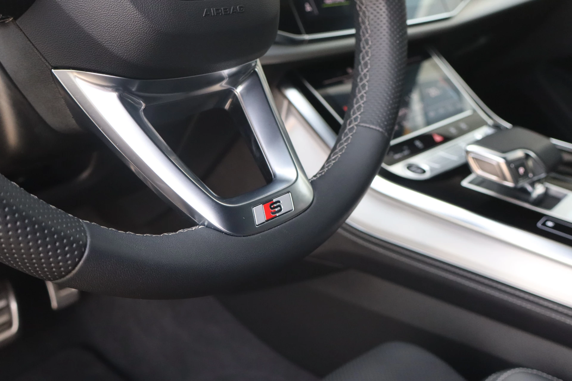 Hoofdafbeelding Audi Q8