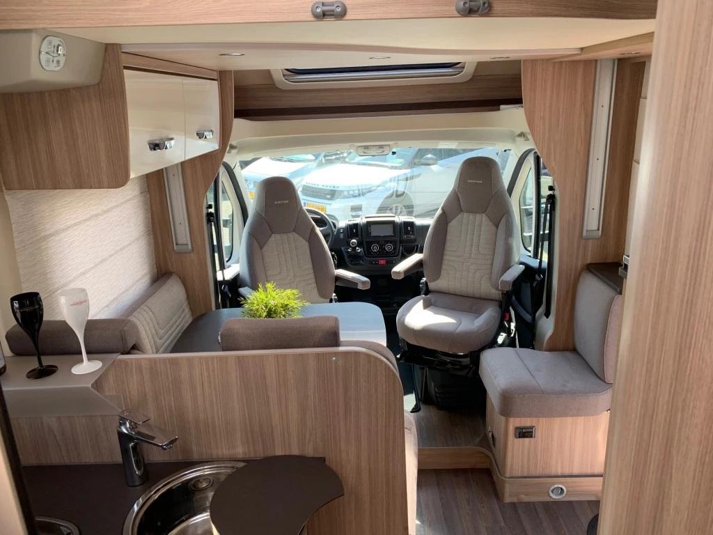 Hoofdafbeelding Bürstner Lyseo Time 2021 38.964km