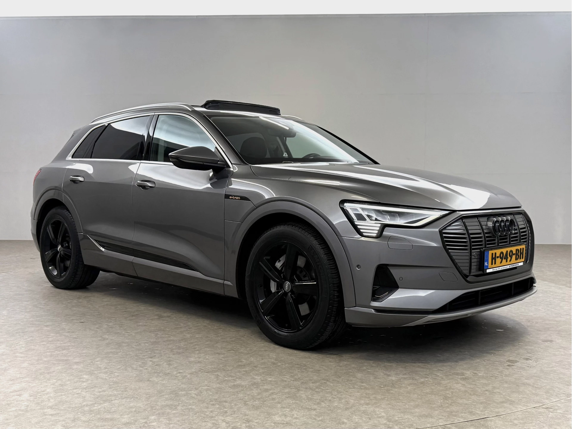 Hoofdafbeelding Audi e-tron