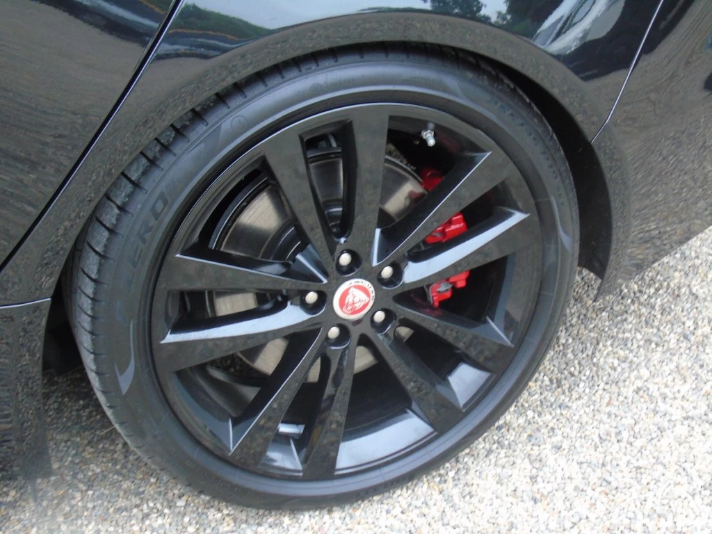 Hoofdafbeelding Jaguar XE