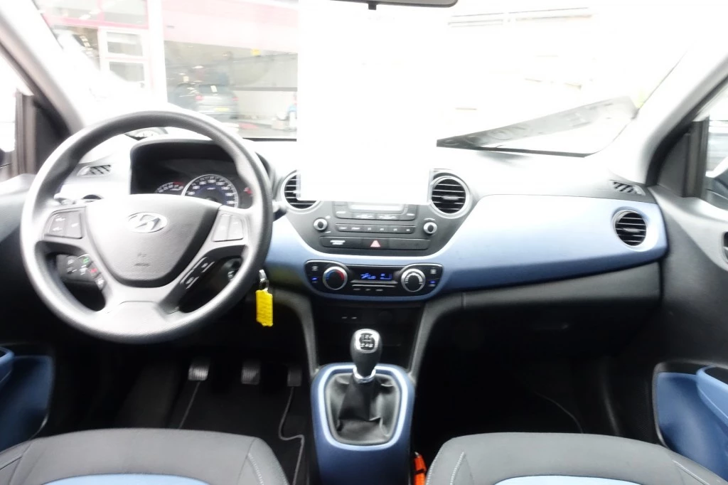 Hoofdafbeelding Hyundai i10