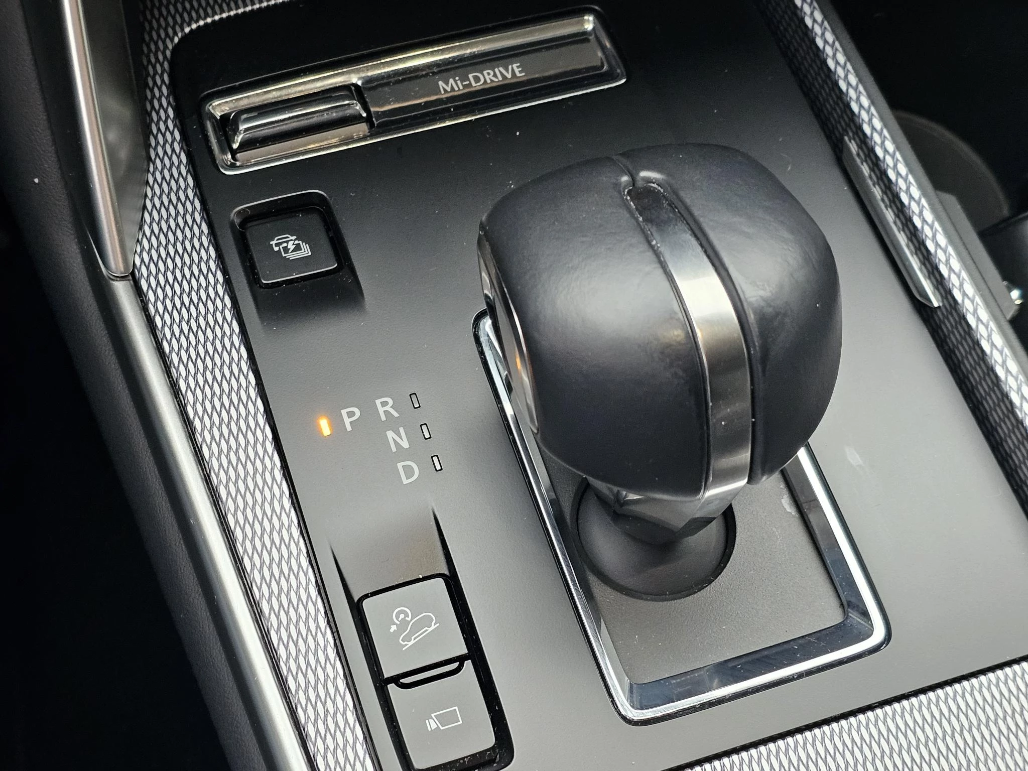 Hoofdafbeelding Mazda CX-60