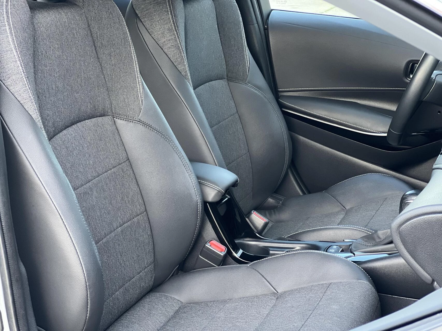 Hoofdafbeelding Toyota Corolla