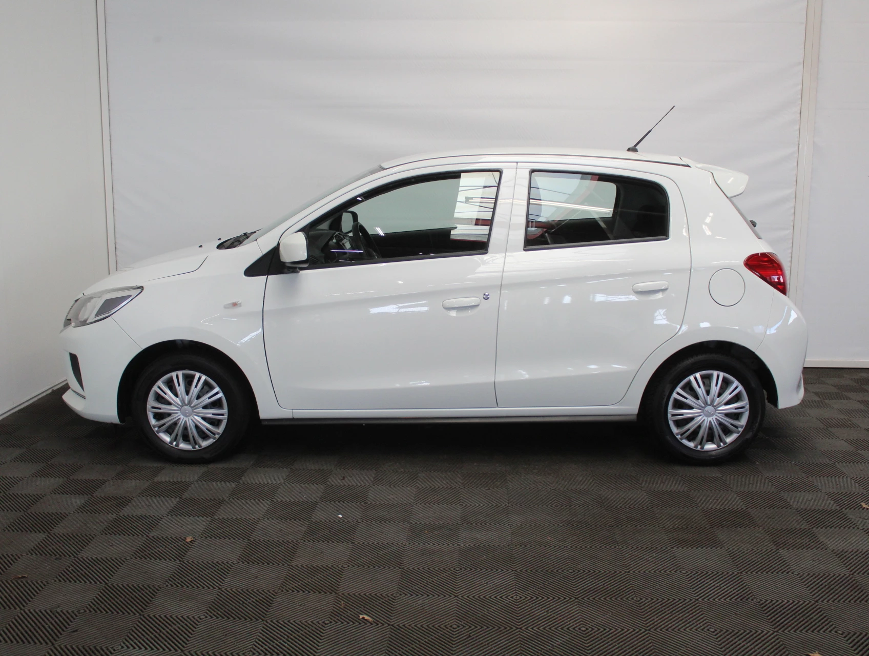 Hoofdafbeelding Mitsubishi Space Star