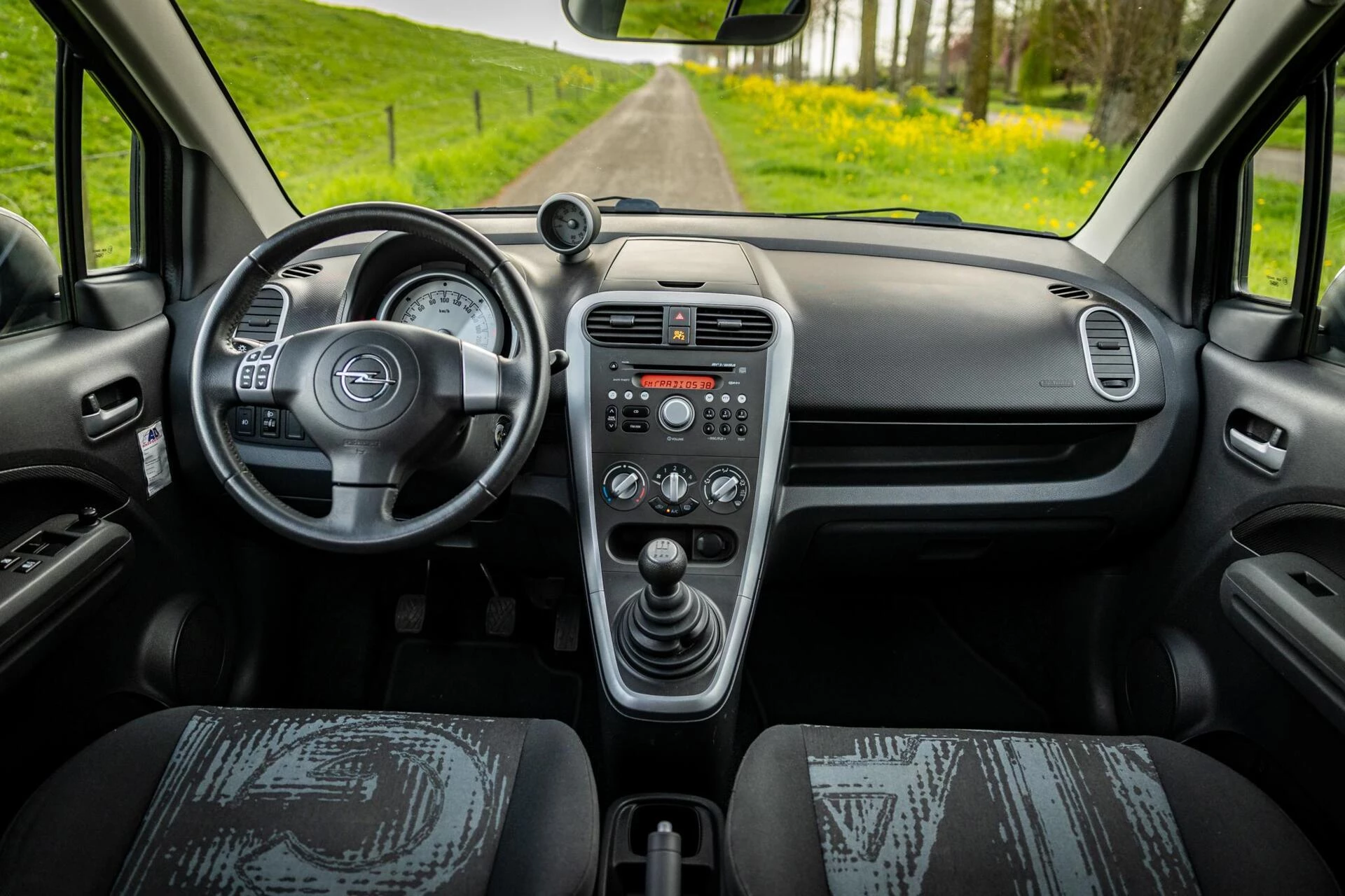 Hoofdafbeelding Opel Agila