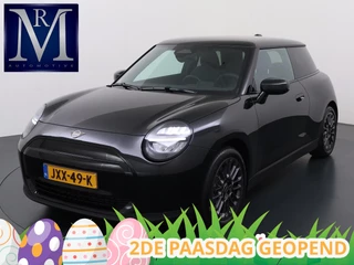 Mini Mini Cooper E Essential XS 40.7 kWh VAN € 30.900,- VOOR € 28.877 ,- UW LENTEVOORDEEL € 2.023,-! | NIEUWE AUTO | HEAD-UP DISPLAY | CAMERA | STOELVERWARMING  | ORIGINEEL NL AUTO | FABRIEKSGARANTIE TM 2029 |