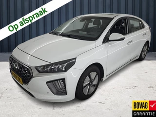 Hyundai IONIQ 1.6 GDi Premium Sky (105 PK) 1e-Eig. & Keurig-Onderh. BOVAG-Garantie. NL-Auto. Half-Leer, Trekhaak, Panoramadak, Navigatie/Apple-Carplay/Android-Auto, Cruisecontrol, Parkeersensoren-V+A, Keyless-Entry/Start, Achteruitrij Stuurverwarming, Stoelverwarming-V+A, DAB, Premium-Audio, Licht-Zicht-pakket, Lm-Velgen-15Inch, Privacy-Glas