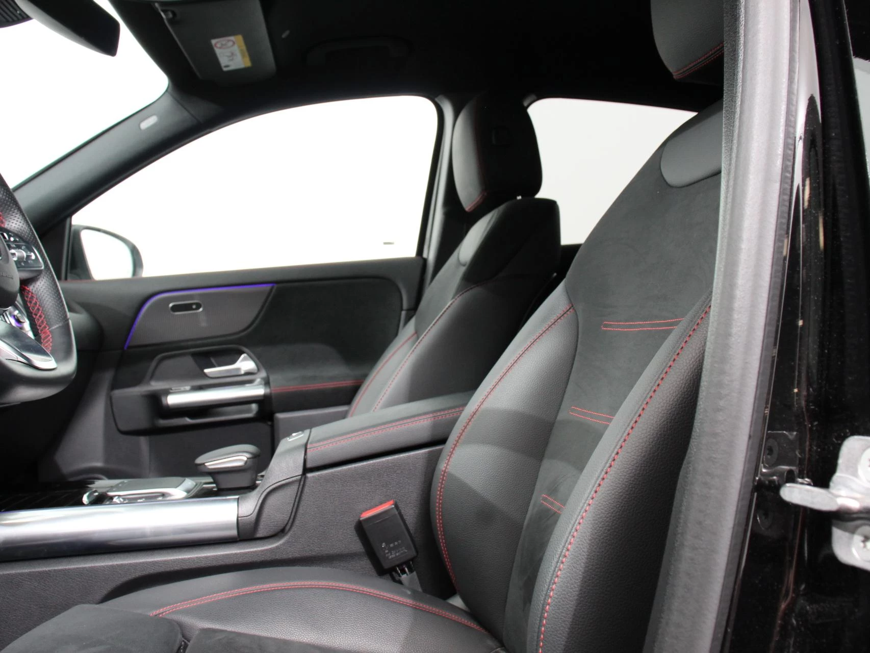 Hoofdafbeelding Mercedes-Benz EQA