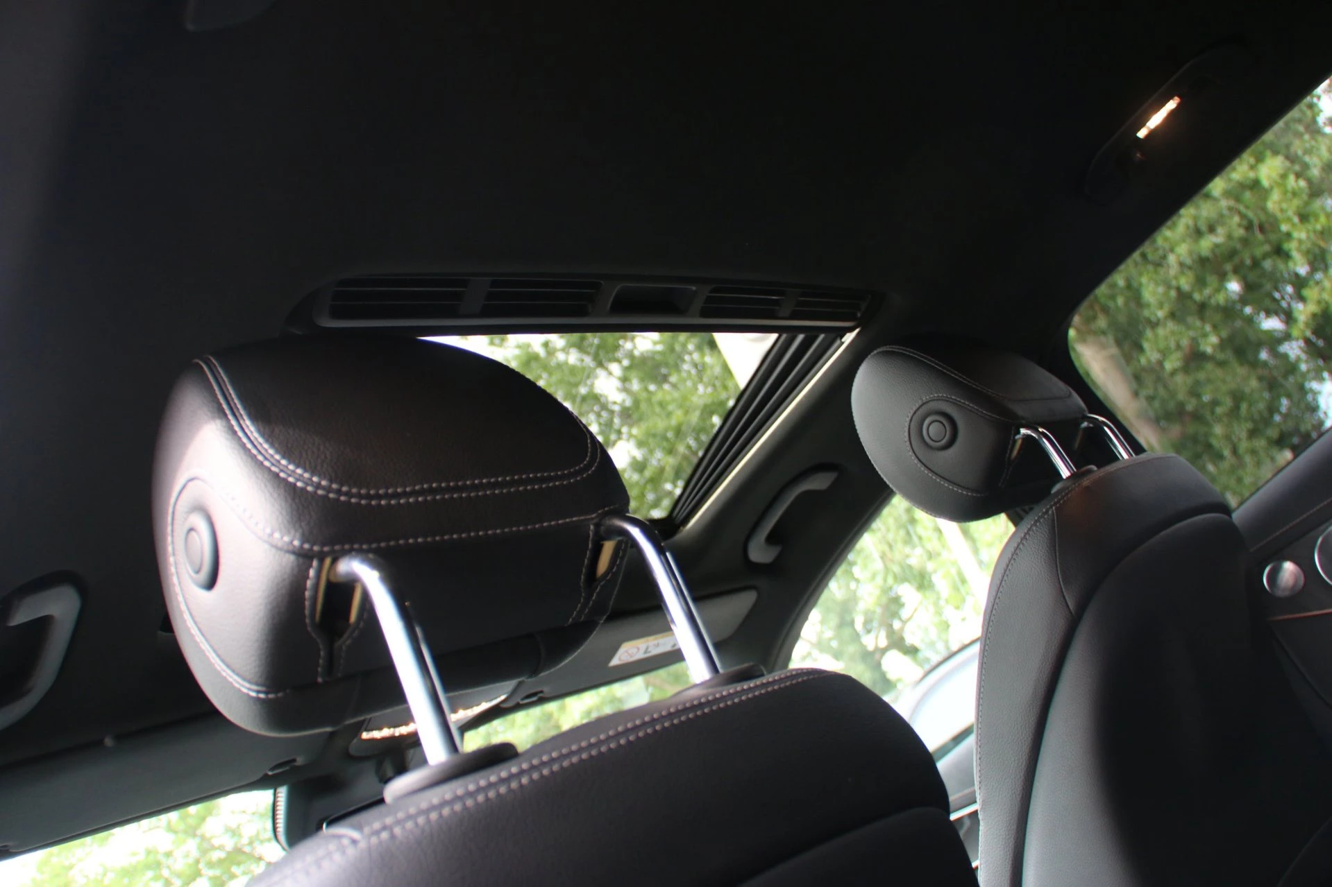 Hoofdafbeelding Mercedes-Benz EQC