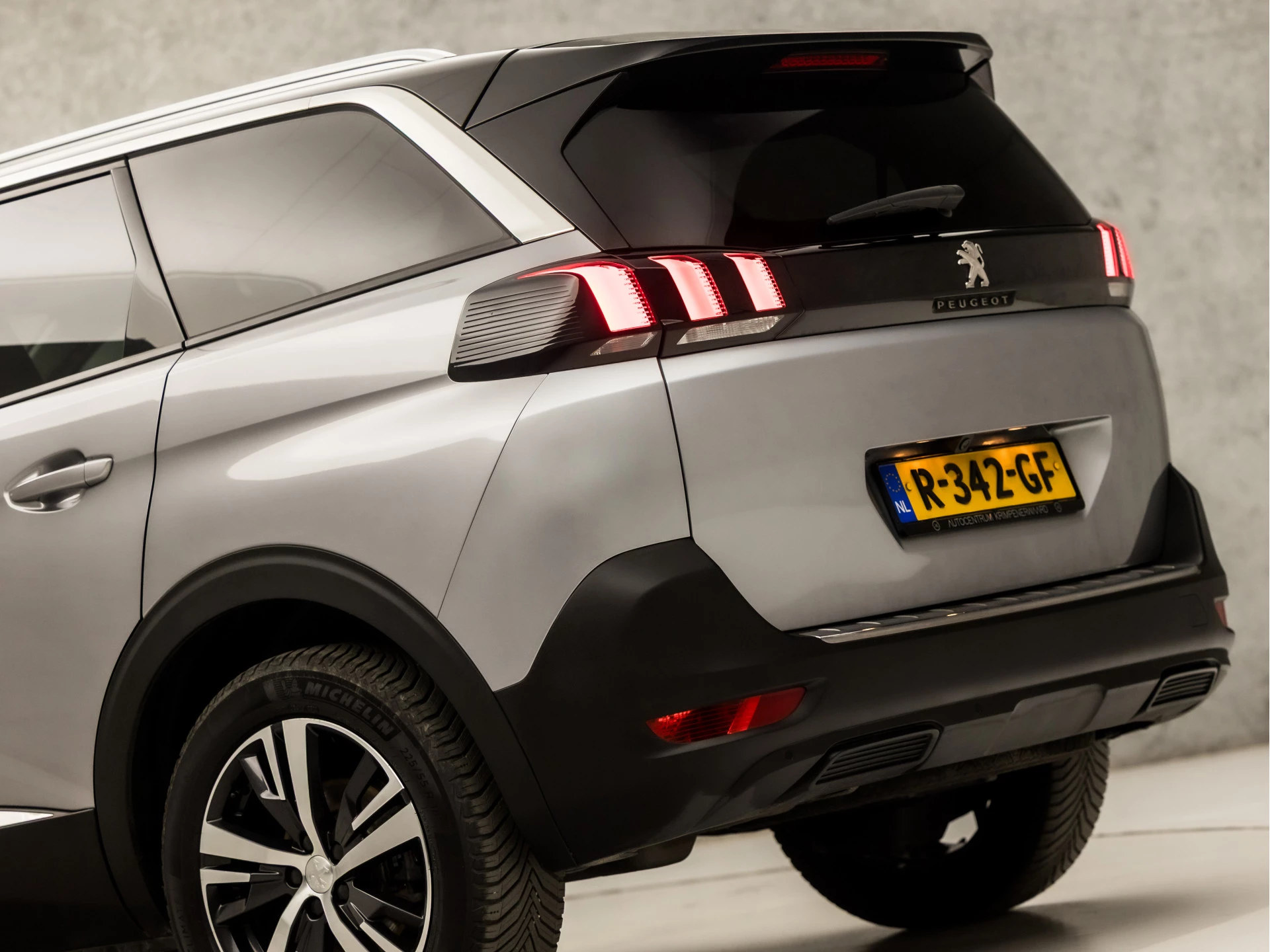 Hoofdafbeelding Peugeot 5008