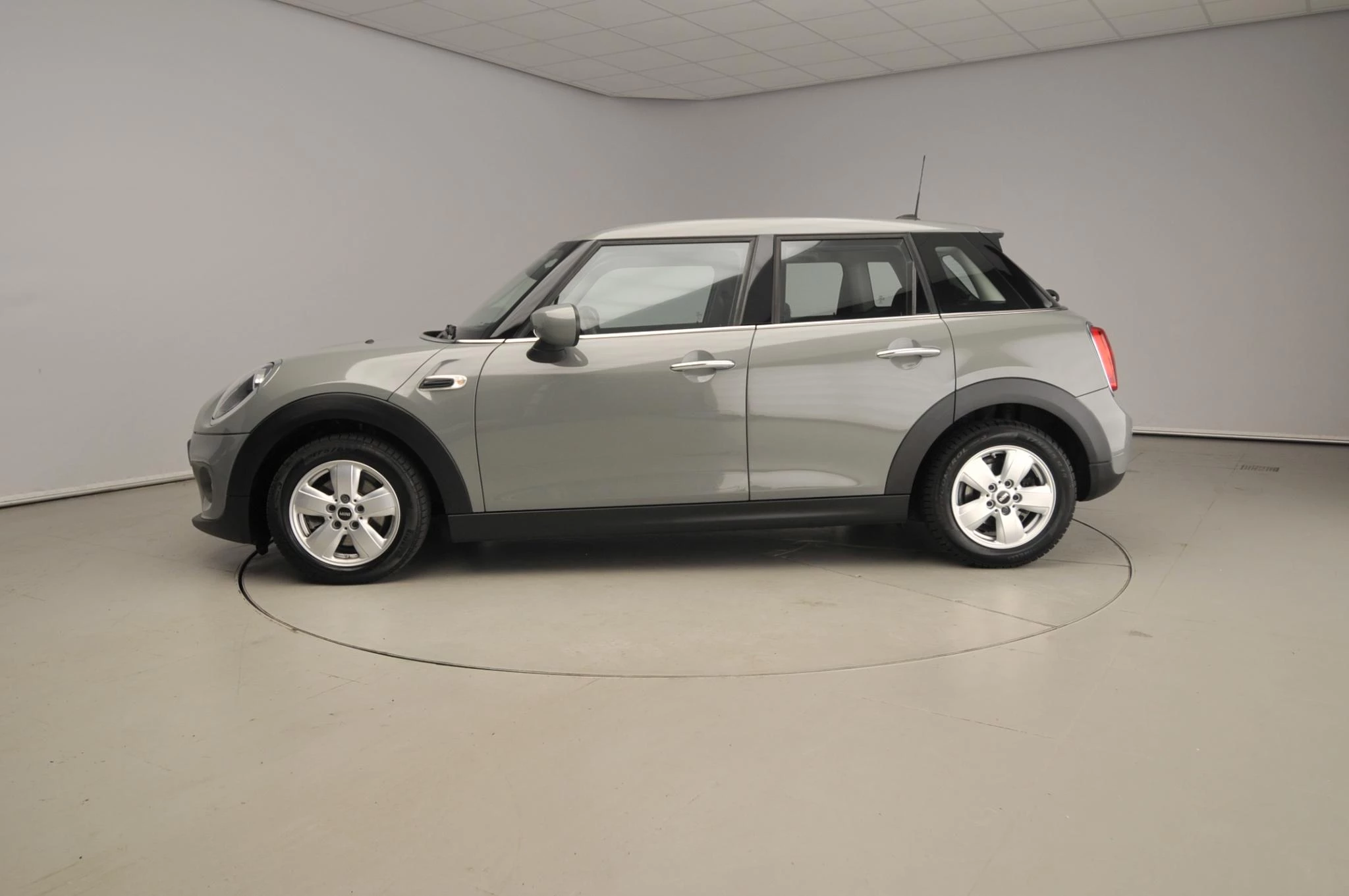 Hoofdafbeelding MINI 5-deurs