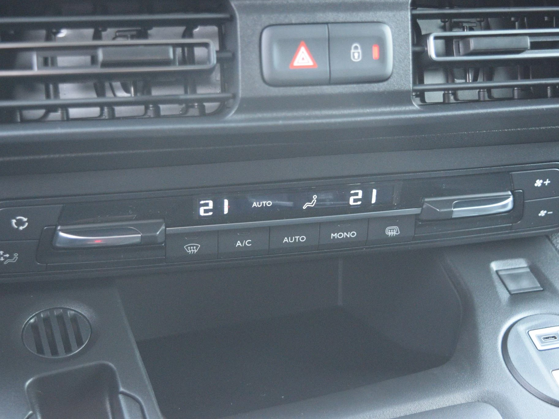 Hoofdafbeelding Citroën ë-Berlingo