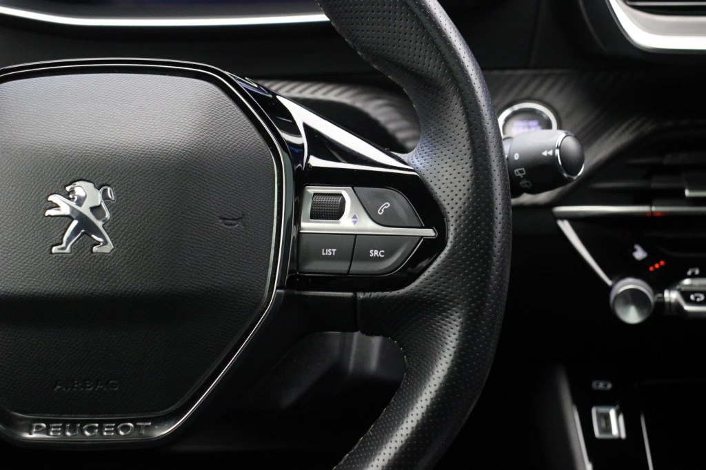 Hoofdafbeelding Peugeot e-208