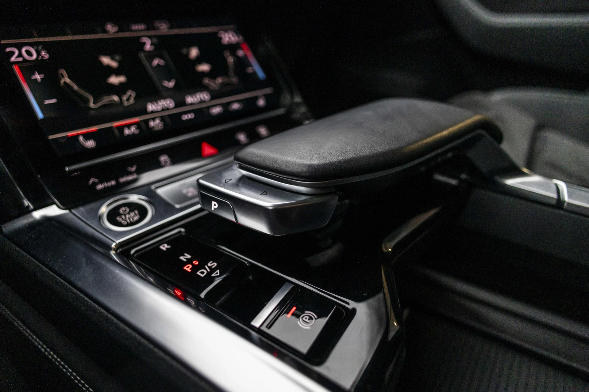 Hoofdafbeelding Audi e-tron