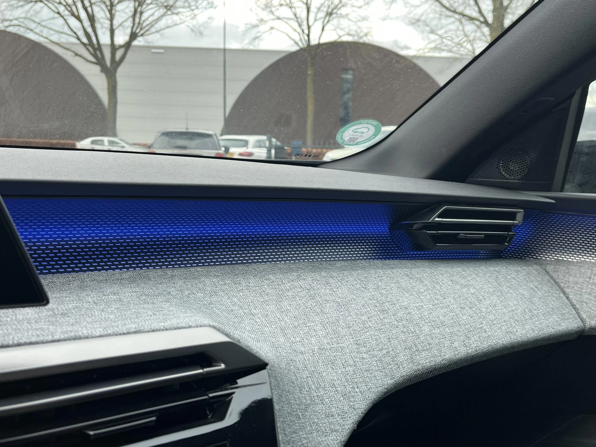 Hoofdafbeelding Peugeot e-3008