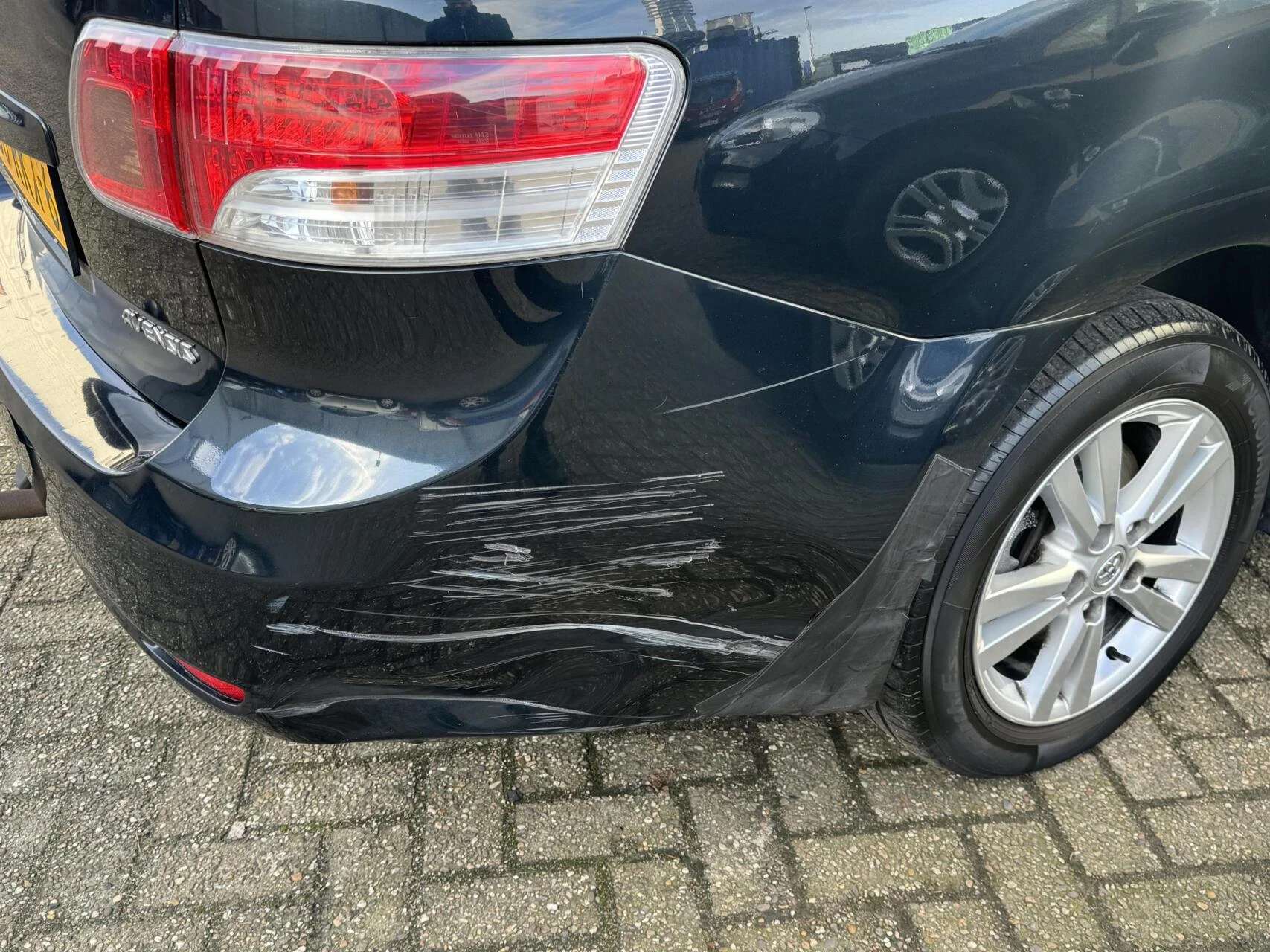 Hoofdafbeelding Toyota Avensis