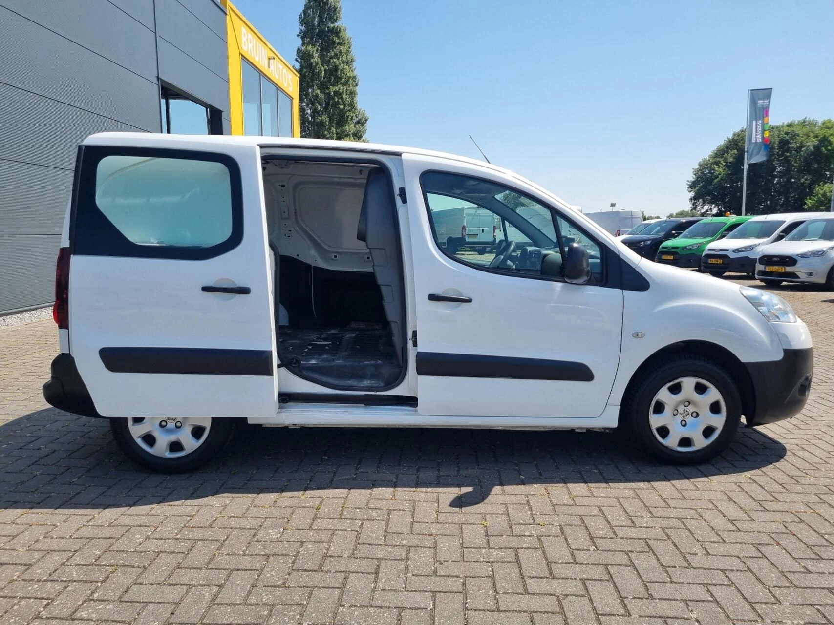 Hoofdafbeelding Peugeot Partner