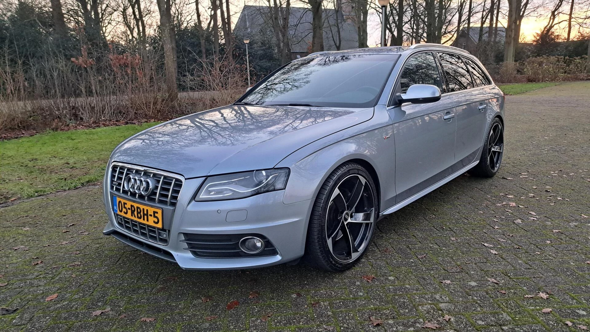 Hoofdafbeelding Audi A4
