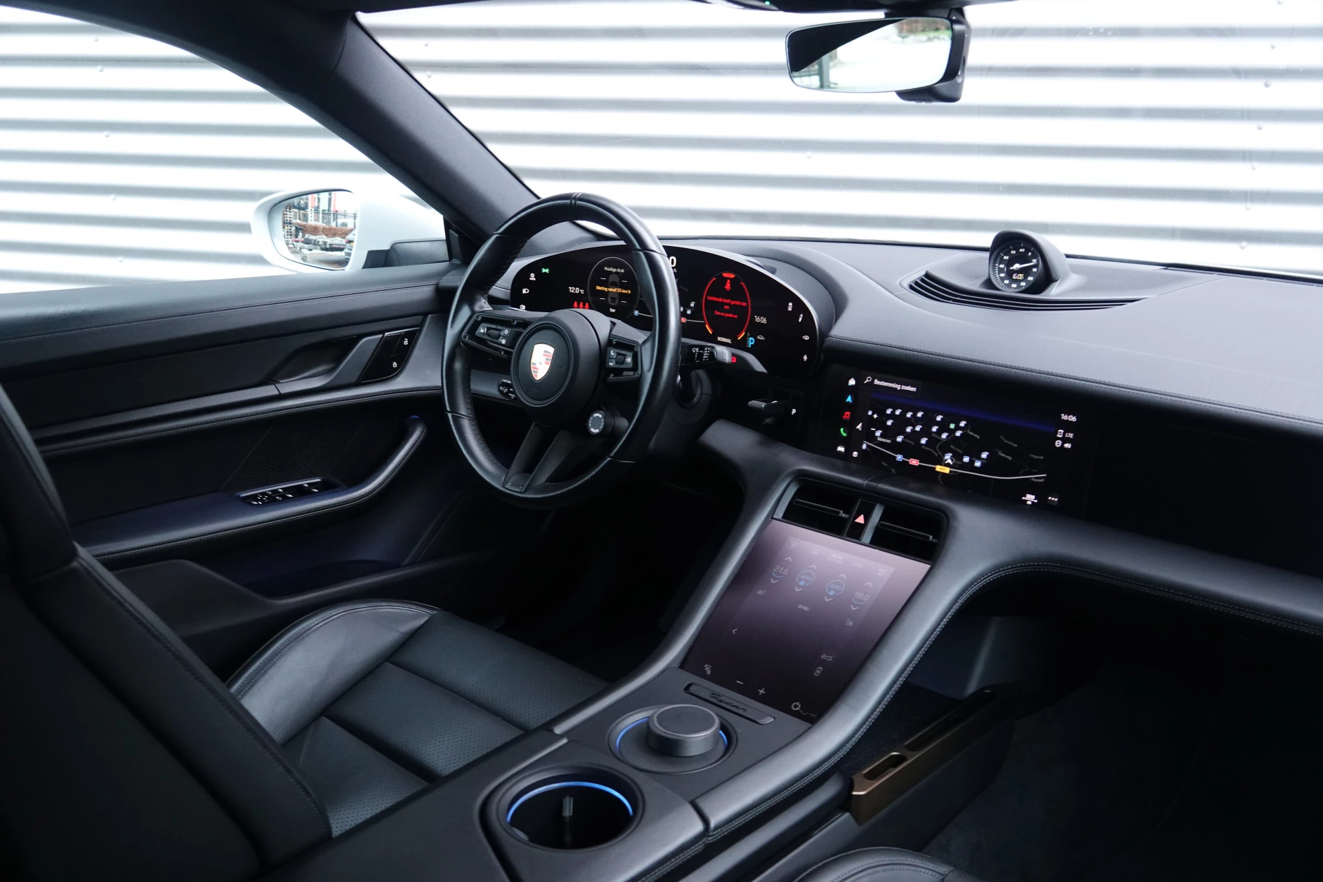 Hoofdafbeelding Porsche Taycan