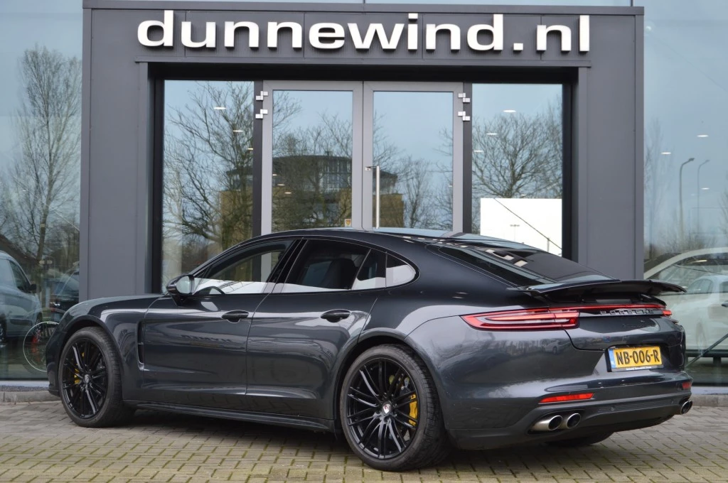 Hoofdafbeelding Porsche Panamera