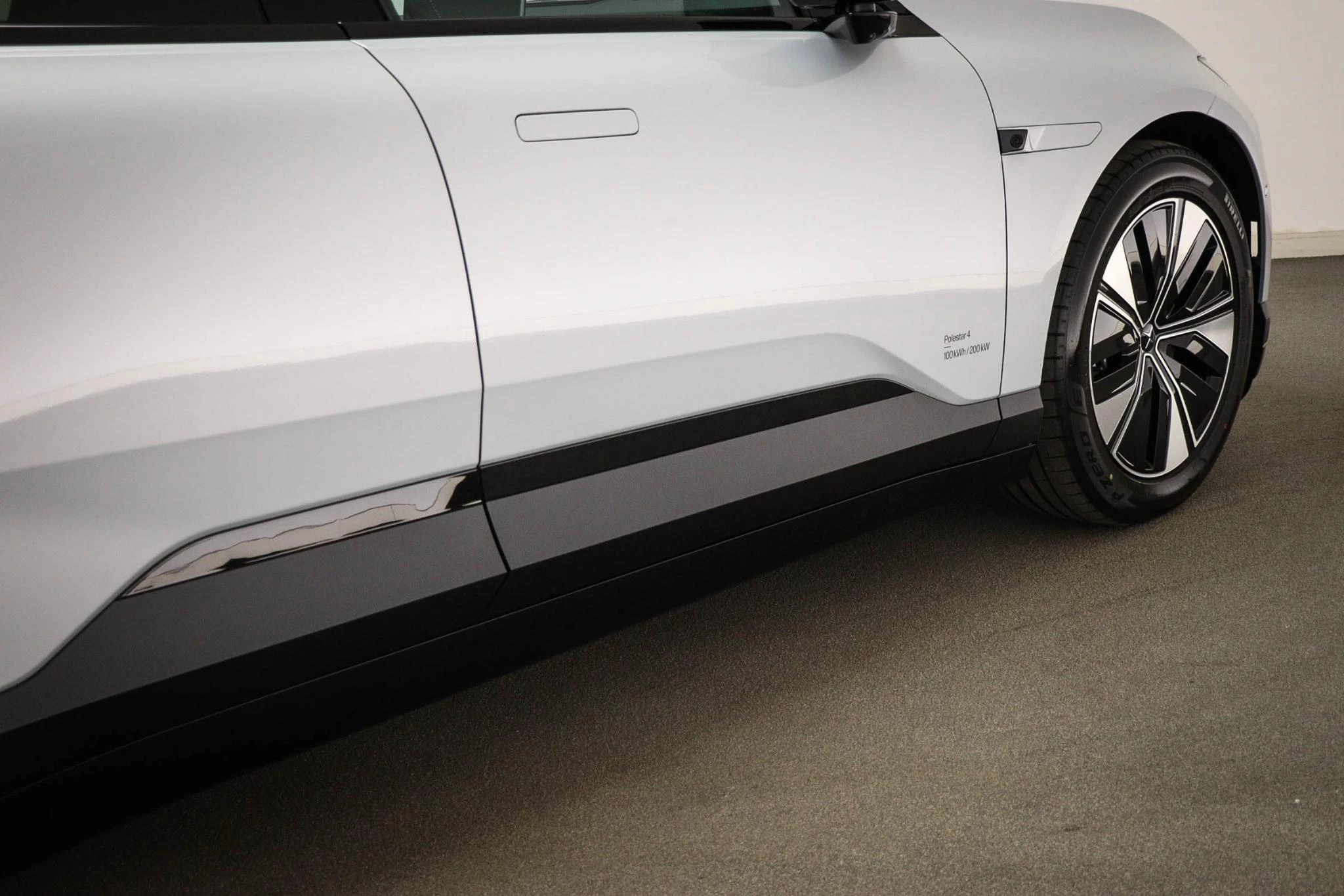 Hoofdafbeelding Polestar 4