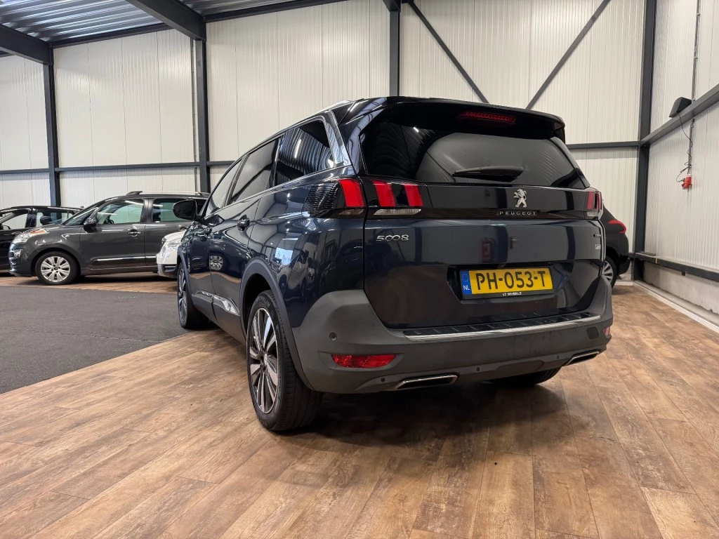 Hoofdafbeelding Peugeot 5008
