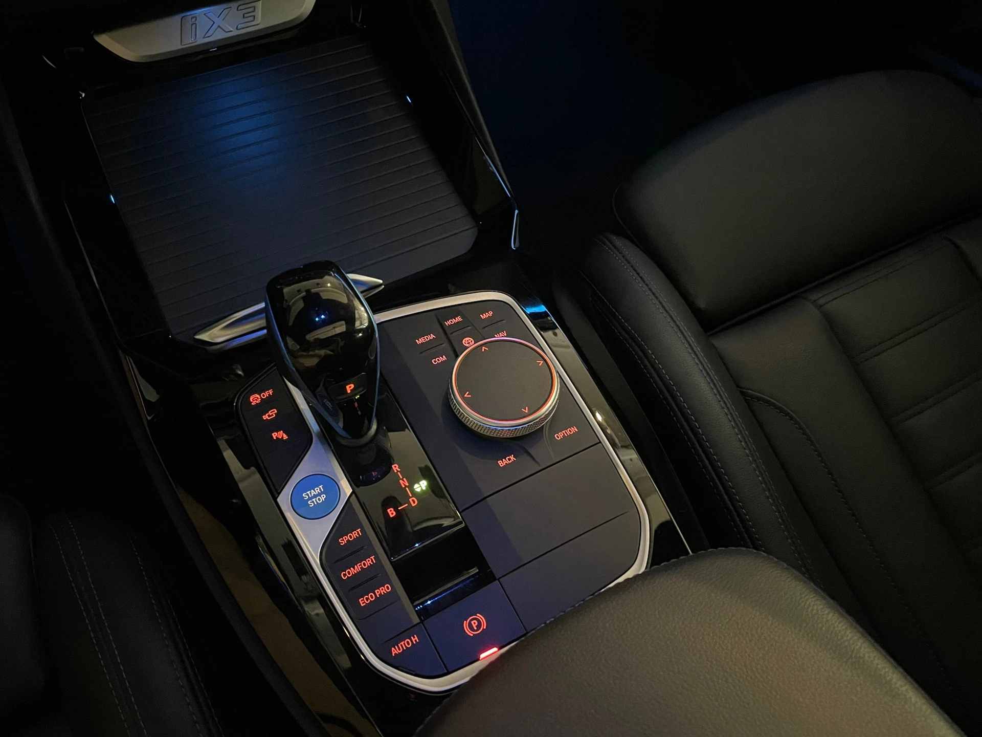 Hoofdafbeelding BMW iX3