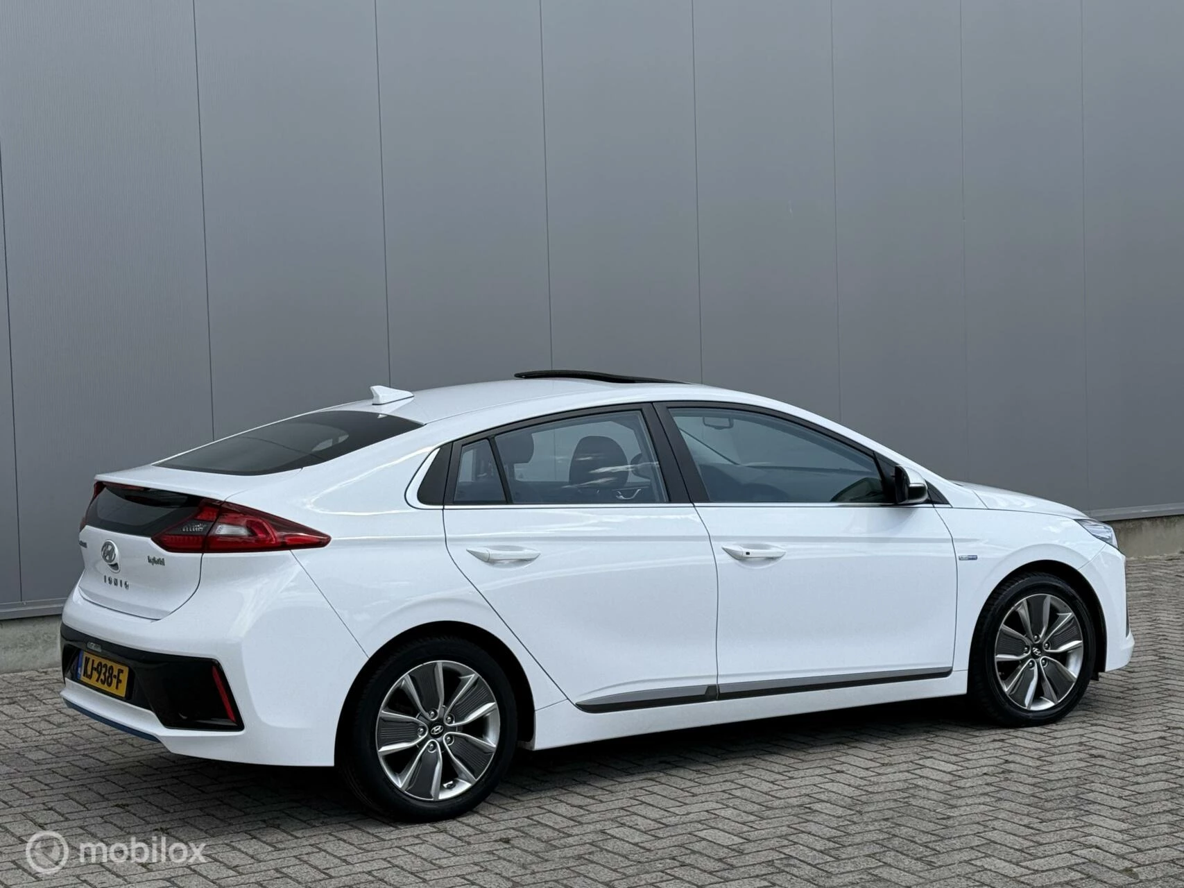Hoofdafbeelding Hyundai IONIQ