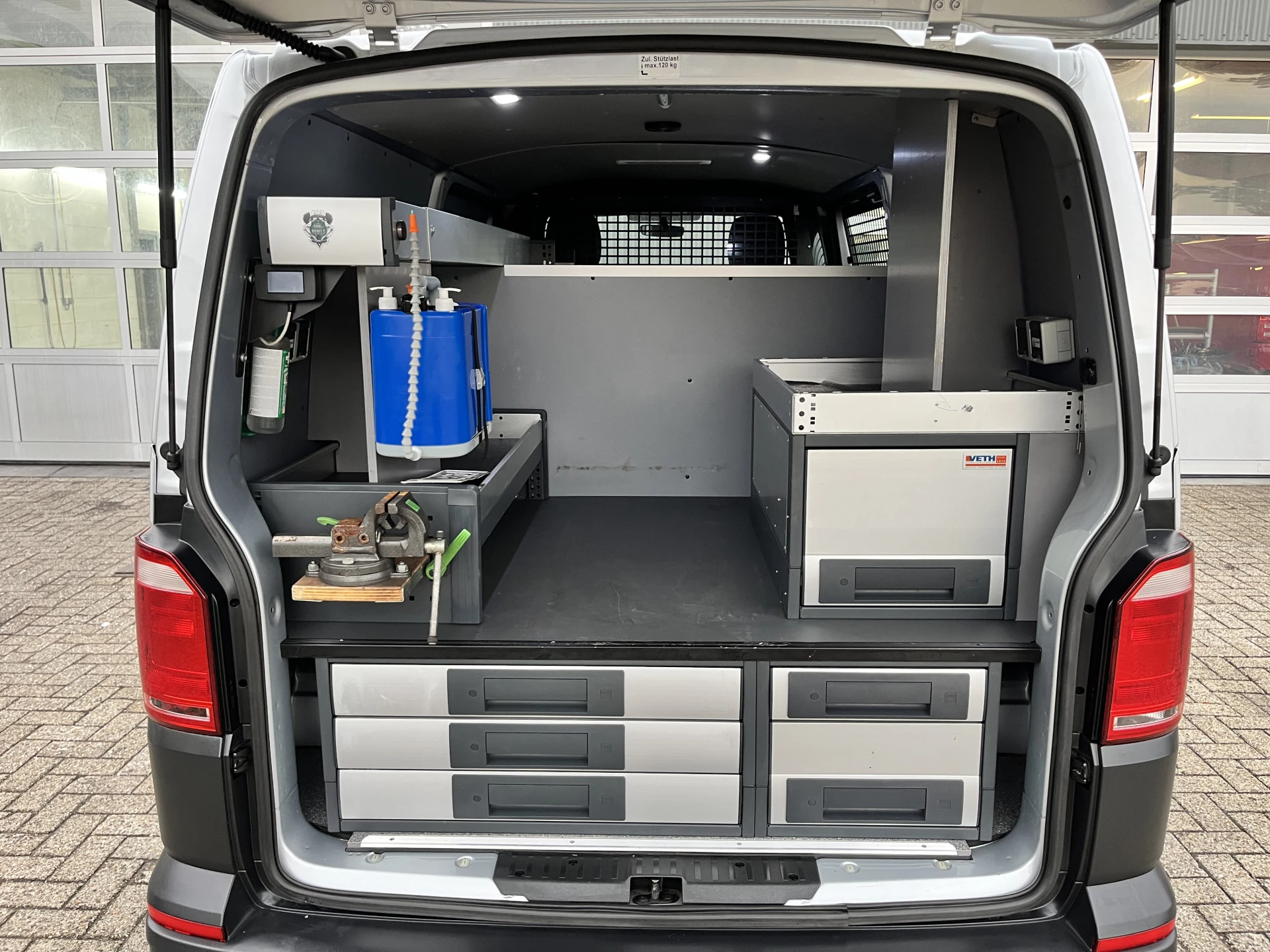 Hoofdafbeelding Volkswagen Transporter