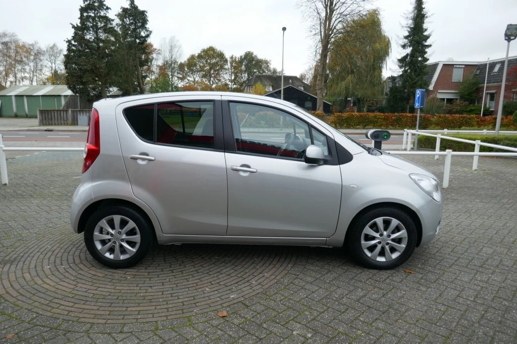 Hoofdafbeelding Opel Agila