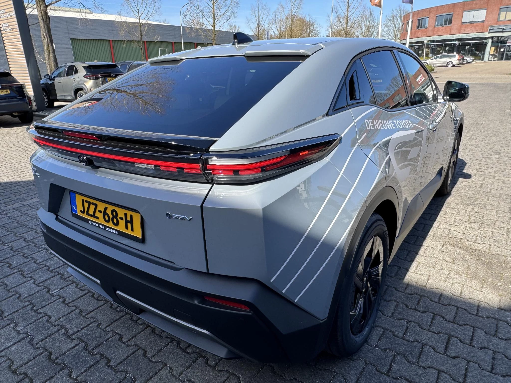 Hoofdafbeelding Toyota C-HR+