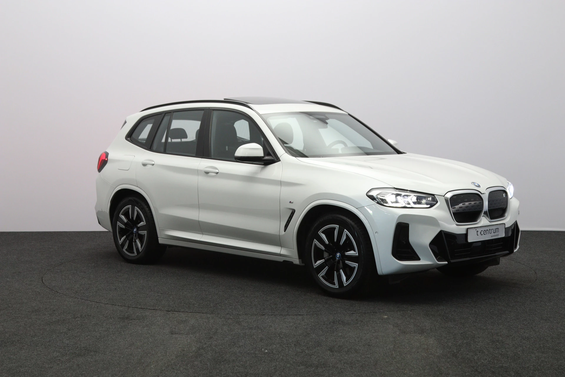 Hoofdafbeelding BMW iX3
