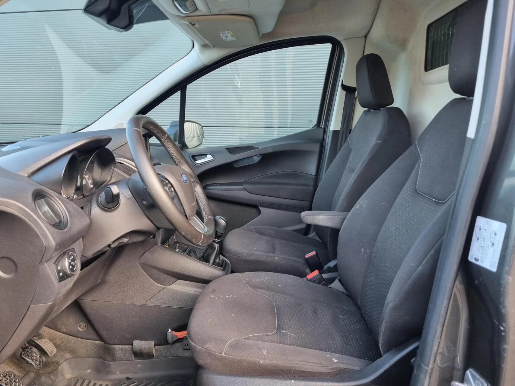 Hoofdafbeelding Ford Transit Courier