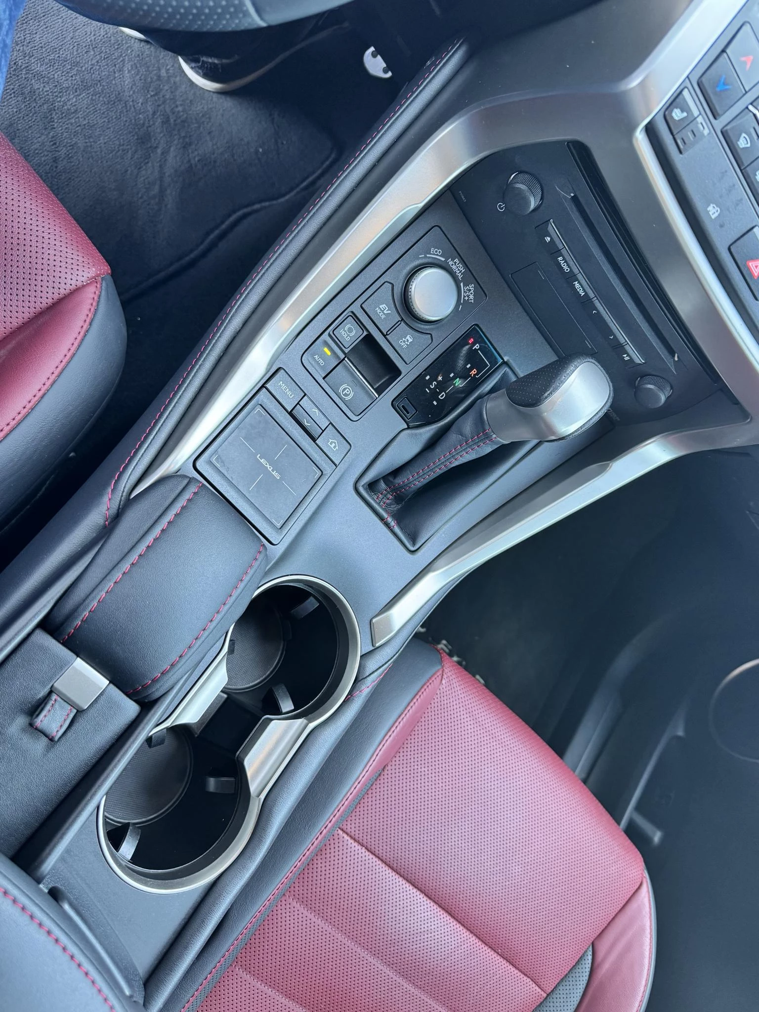 Hoofdafbeelding Lexus NX