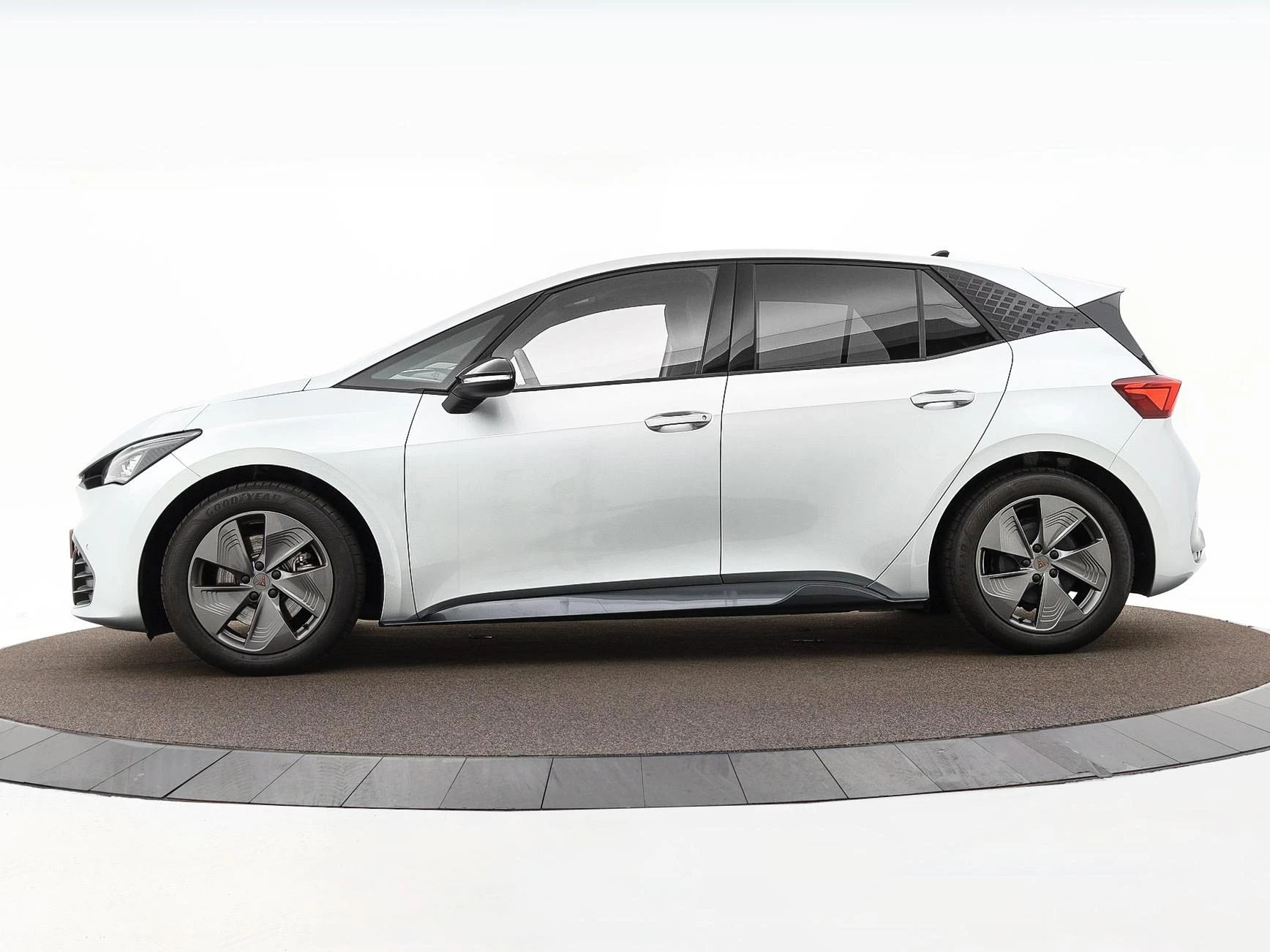 Hoofdafbeelding CUPRA Born