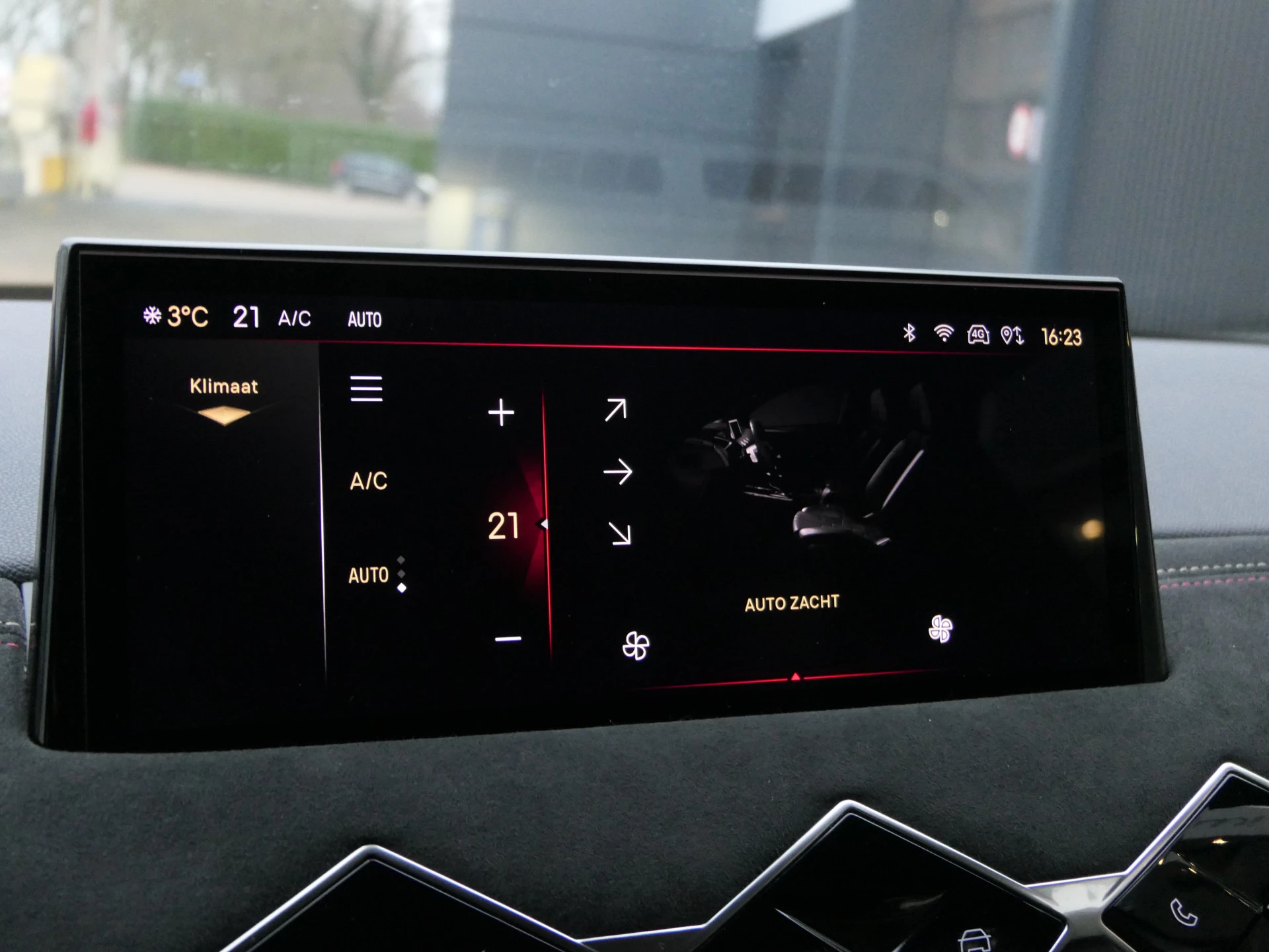 Hoofdafbeelding DS DS 3