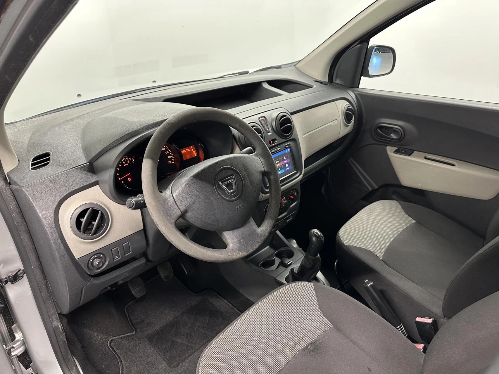 Hoofdafbeelding Dacia Dokker