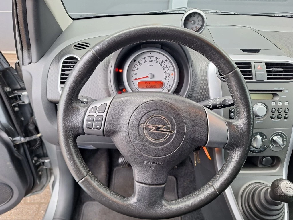 Hoofdafbeelding Opel Agila