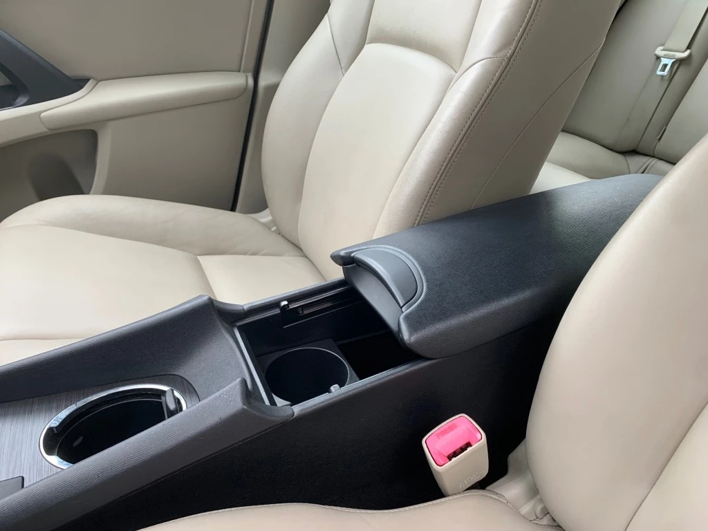 Hoofdafbeelding Toyota Avensis