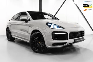 Porsche Cayenne Coupé 3.0 E-Hybrid | 22" | SoftClose | HUD | PANO | Trekhaak | 462PK | Zeer compleet!