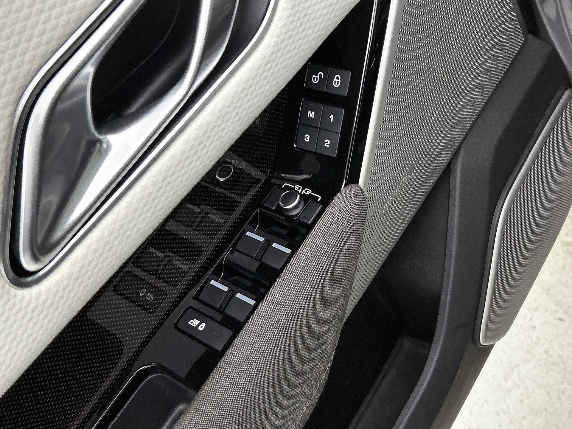 Hoofdafbeelding Land Rover Range Rover Velar