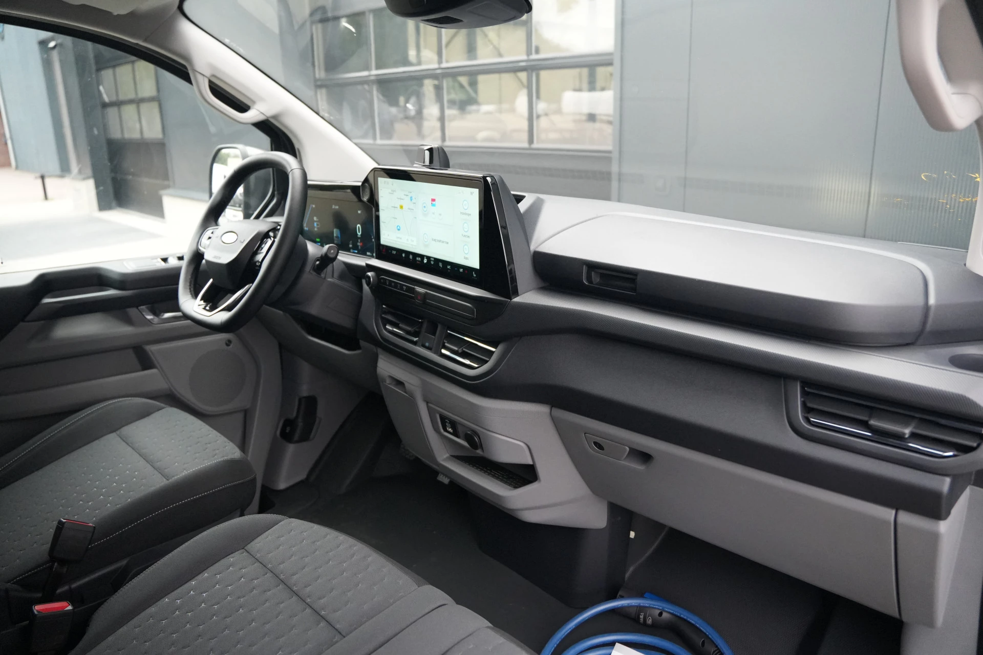Hoofdafbeelding Ford E-Transit Custom