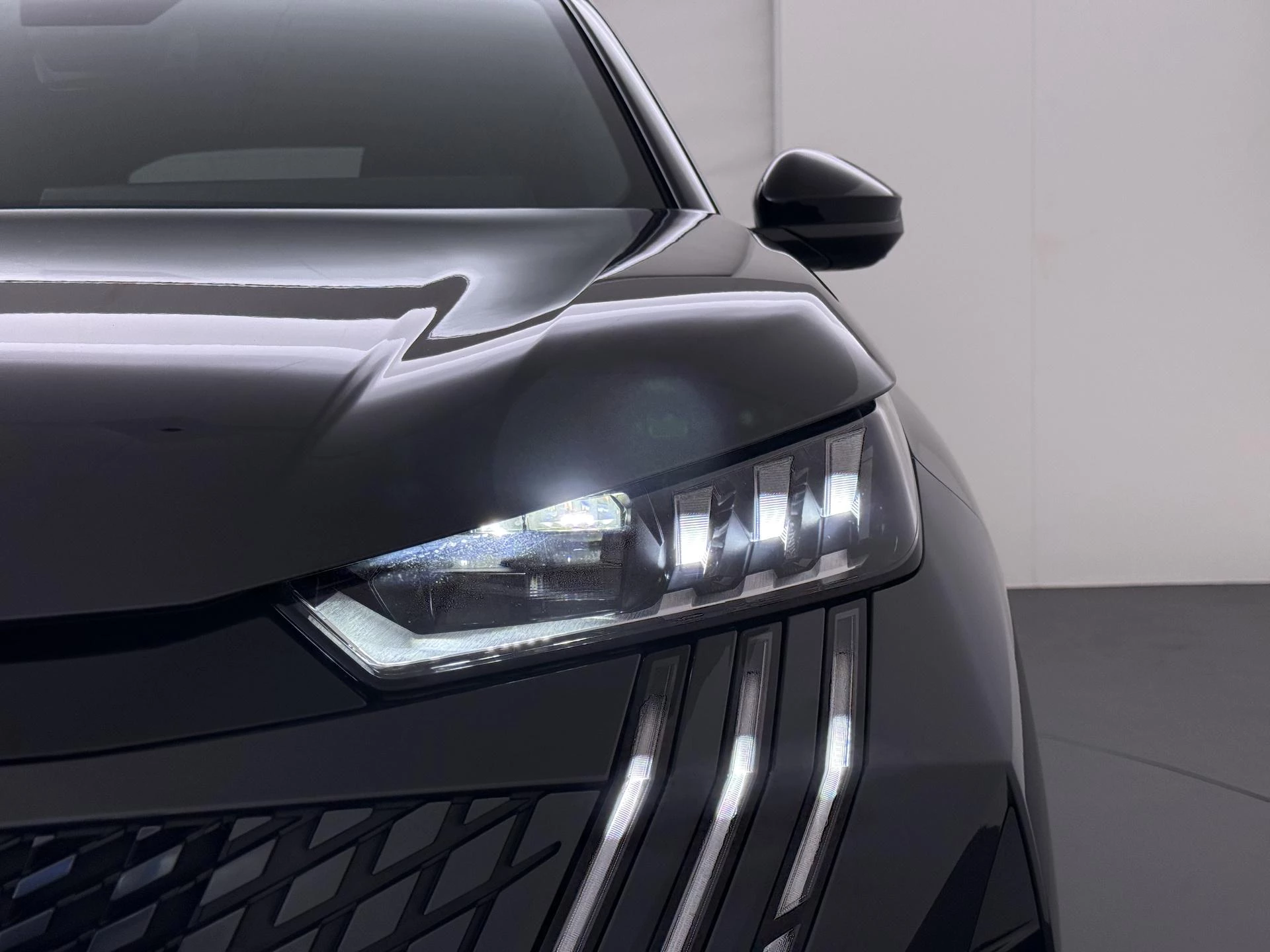 Hoofdafbeelding Peugeot e-3008